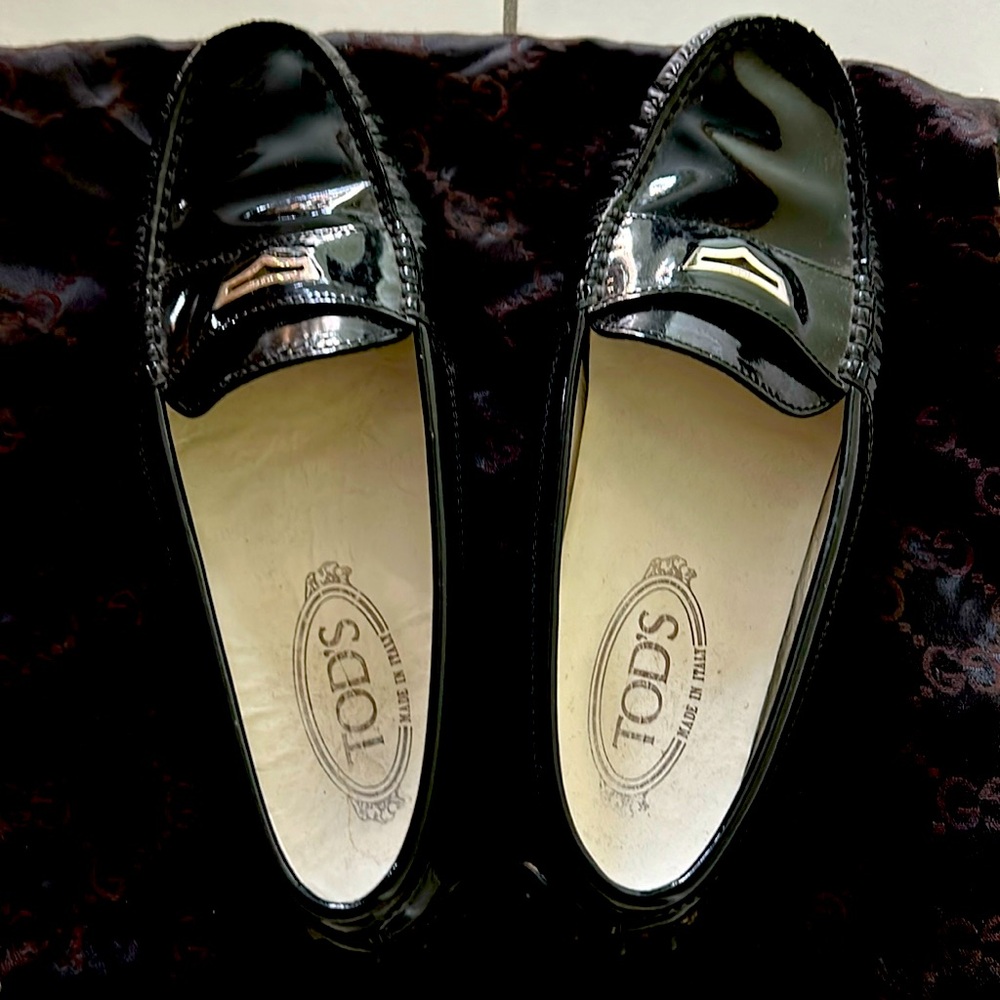Authentic Todd loafer in excellent condition